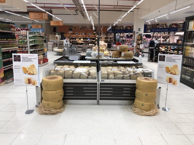 Allestimento reparto macelleria supermercati