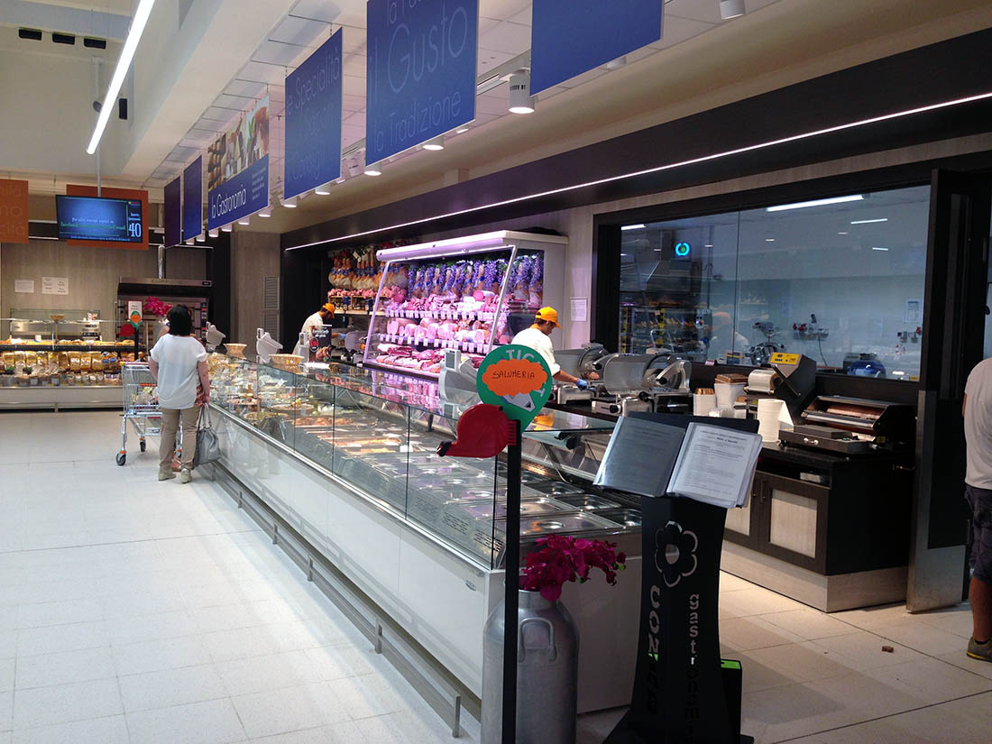 Allestimento reparto macelleria supermercati